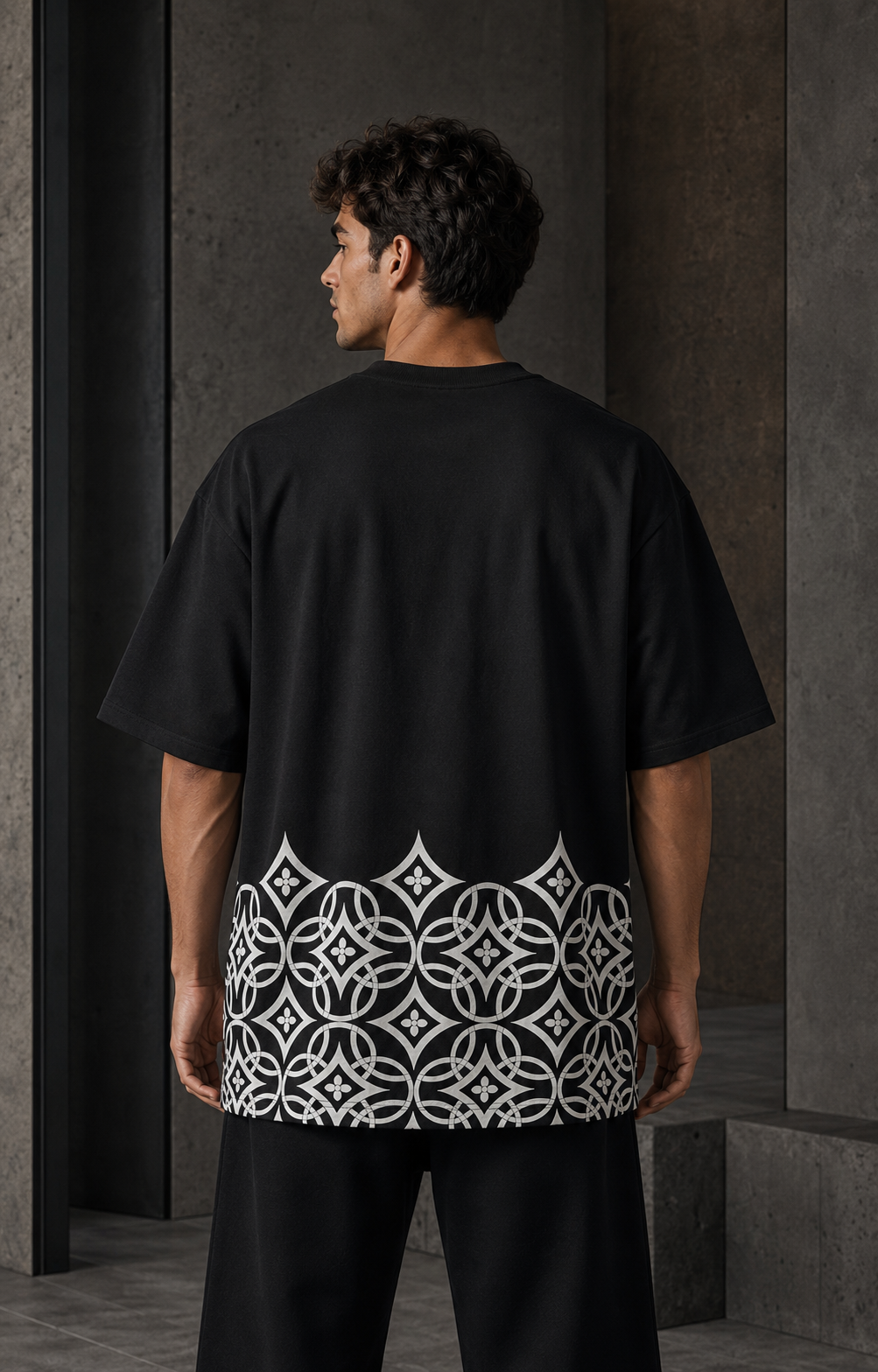 Geometric Grid – Border Print Regular-Fit T-Shirt
