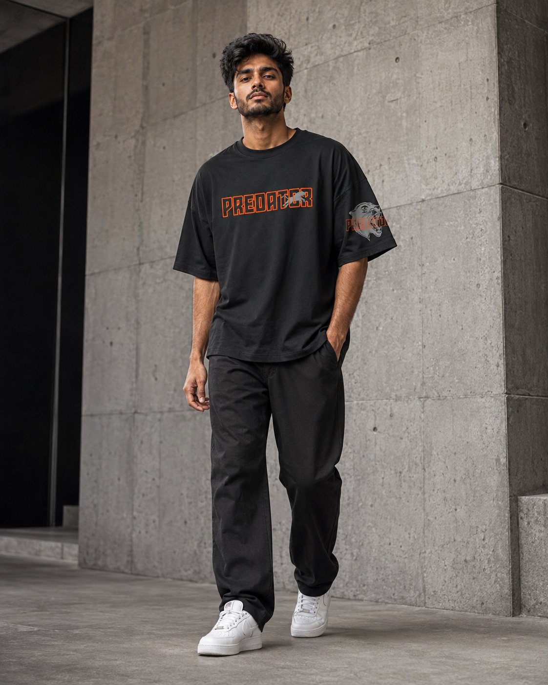 Predator – Logo Print Black Oversized T-Shirt