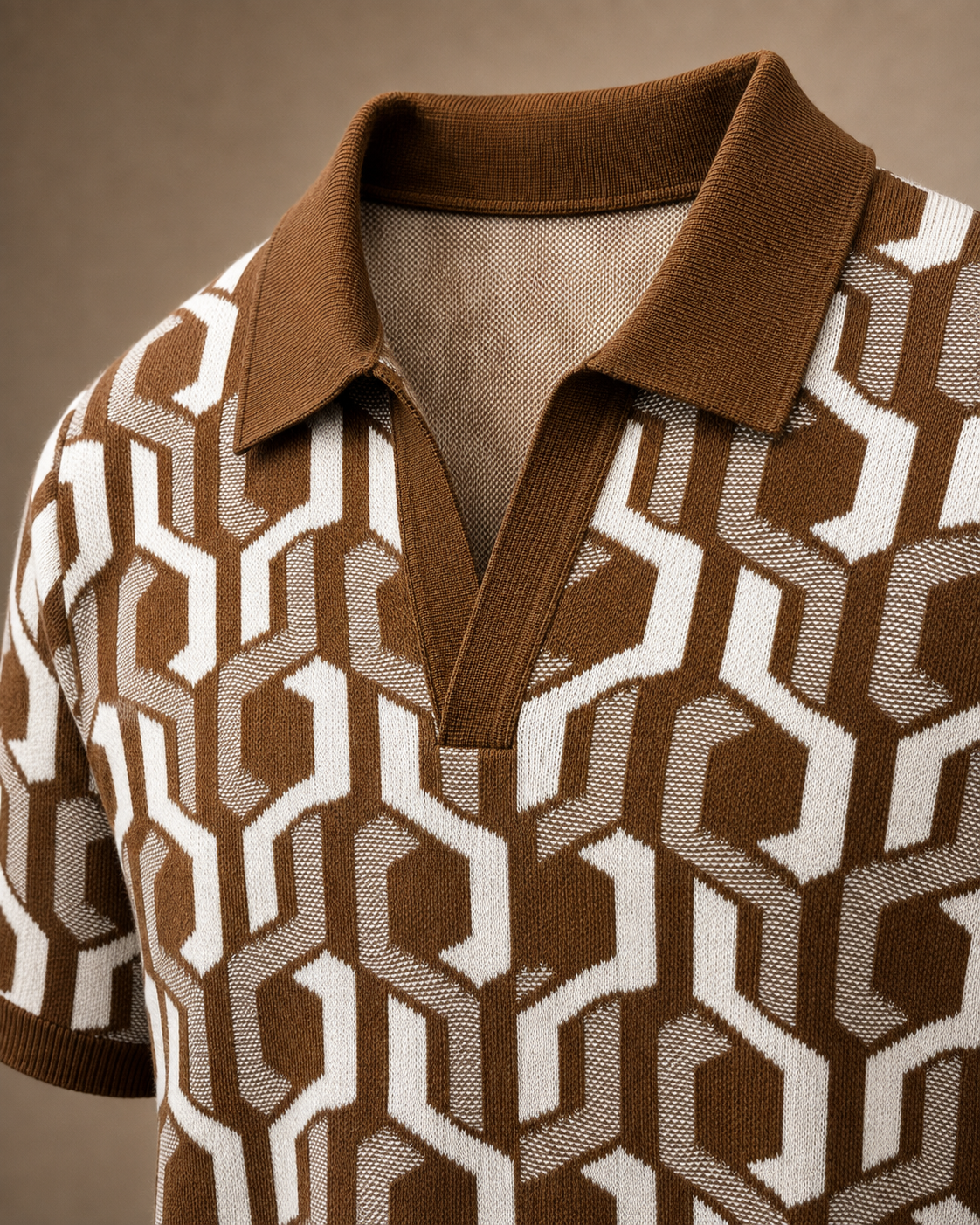 Signature Polo – Chestnut Labyrinth