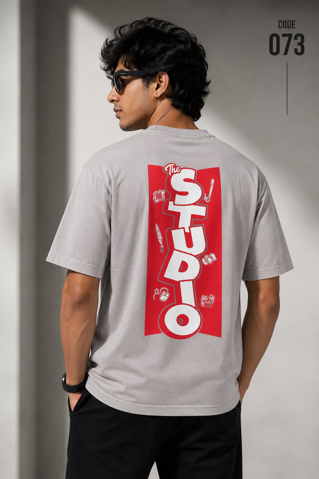 Studio grey tee